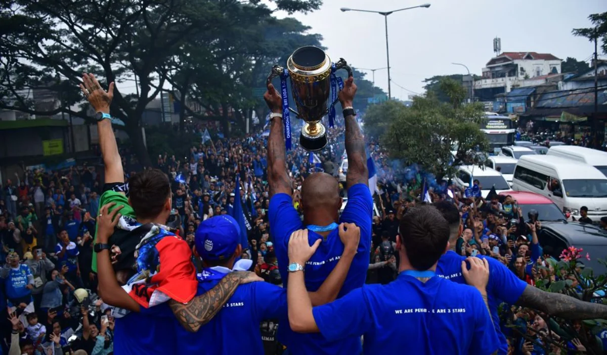 Luar Biasa Sambutan Persib Juara Terima Kasih Bobotoh Dan Warga Jawa