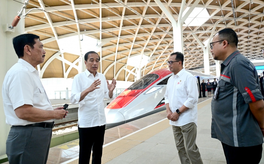 Kereta Cepat Jakarta Bandung