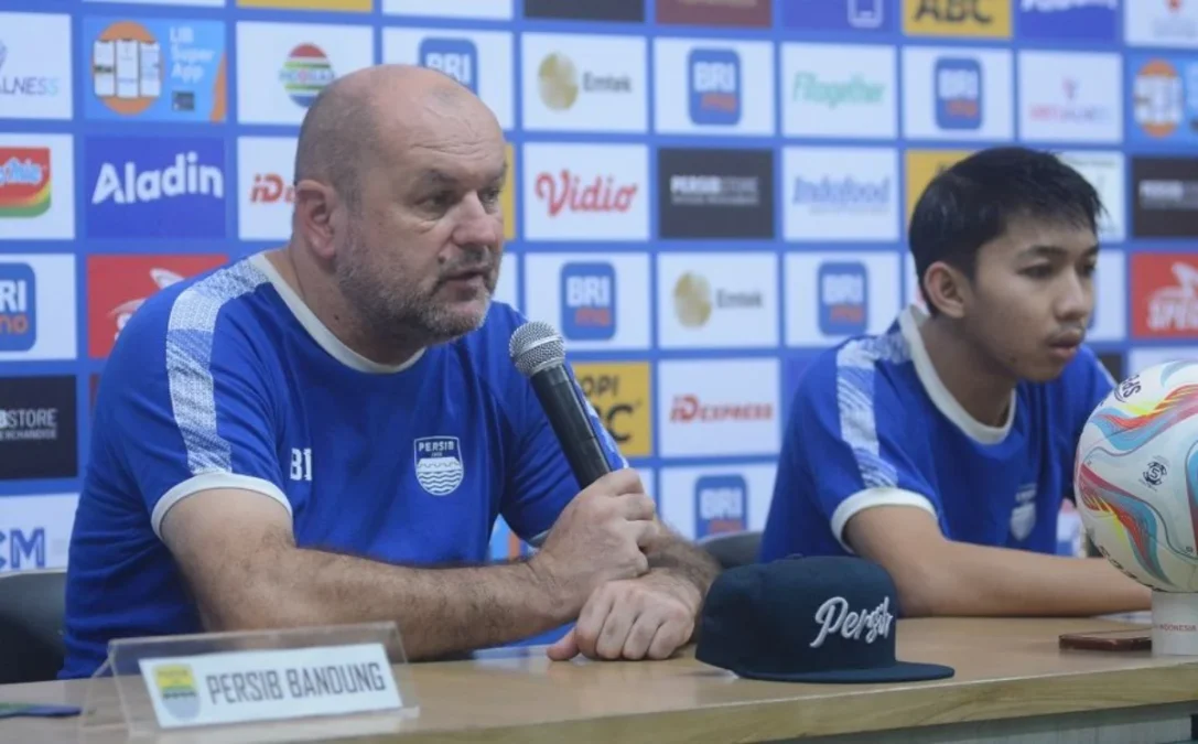 bojan hodak pelatih persib