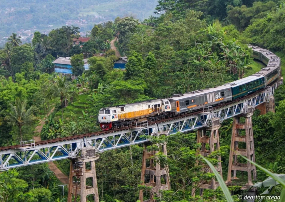 liburan dekat stasiun