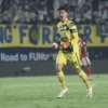 mendoza kiper persib