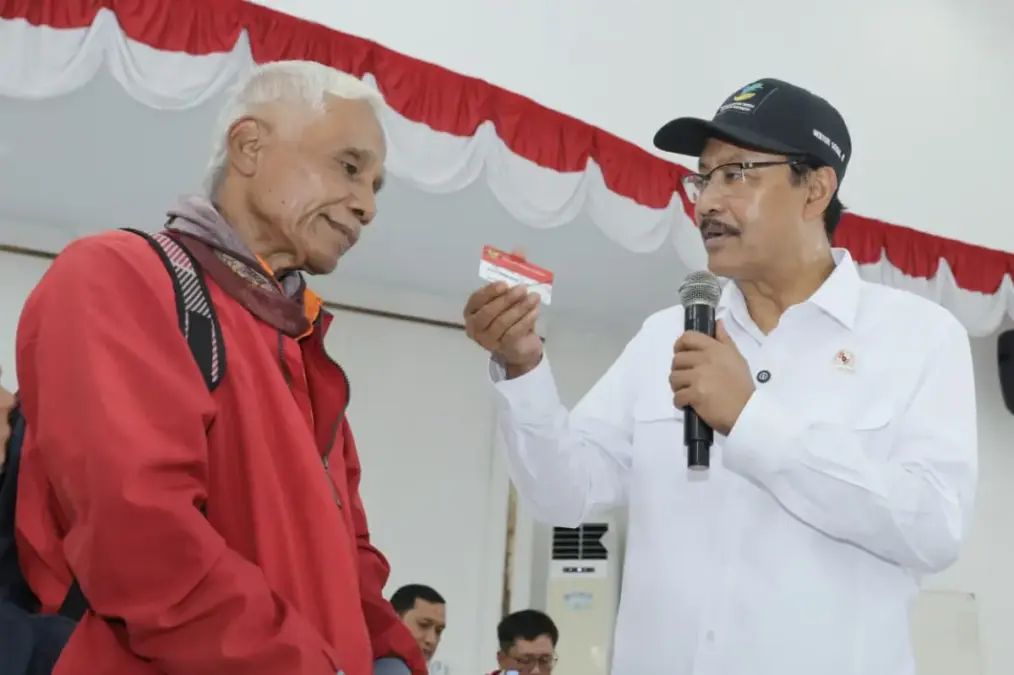 Cek Penyaluran Bansos di Bogor, Gus Ipul: BLT Tambahan Bukti Nyata Kepedulian Pak Prabowo Pantau langsung