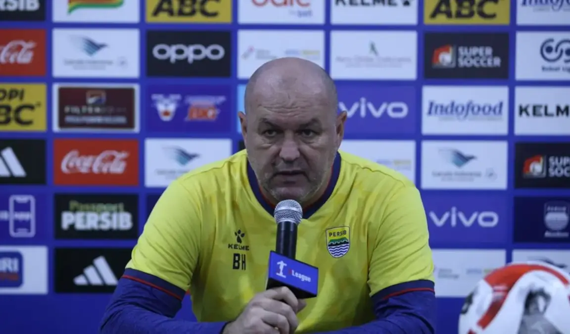 Hodak: Stadion Harus Penuh dan Persib Wajib Menang Lawan Borneo FC Wajib menang