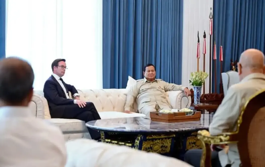 Presiden Prabowo Tekankan Pentingnya Adaptasi Teknologi Global bagi Industri Penerbangan Indonesia Diskusi