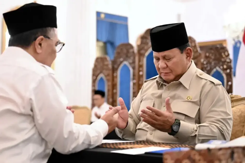 Saat Prabowo Bayar Zakat di Istana, Pesannya tentang Kepedulian Sosial Langsung Menyebar Bayar zakat
