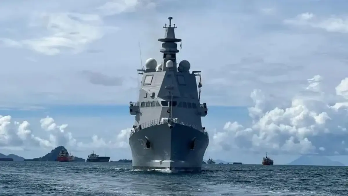 Kapal Perang Baru TNI AL Tiba di Indonesia, Aksi Manuver di Selat Sunda Jadi Sorotan! Tiba di Indonesia