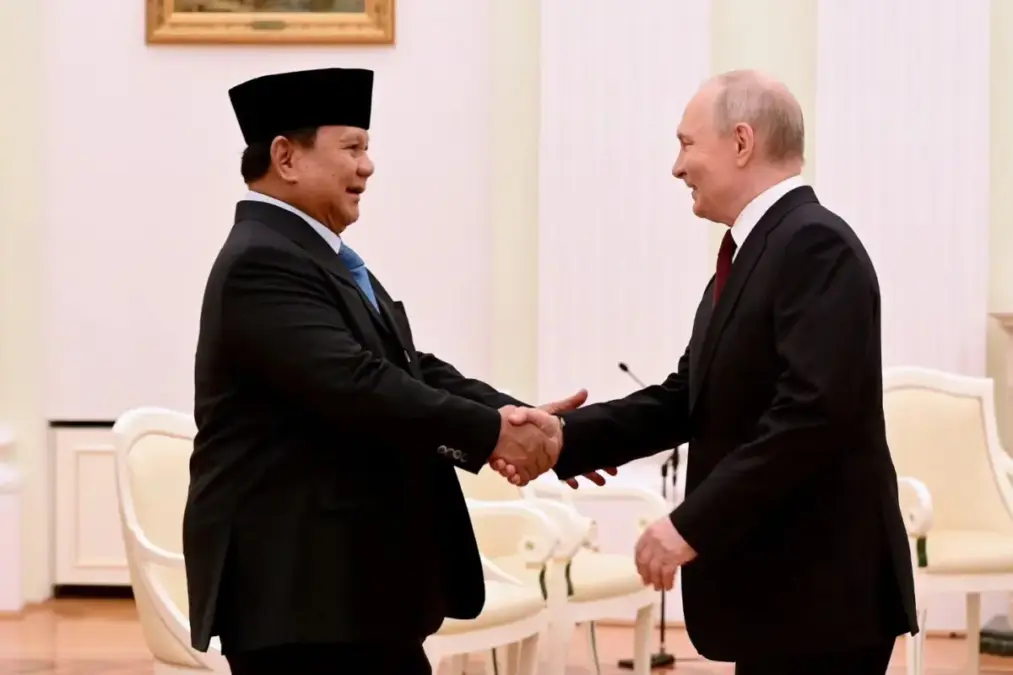Prabowo–Putin Bahas Energi hingga Investasi 5 Jam di Kremlin, Seskab: Ini Langkah Strategis Indonesia Pertemuan