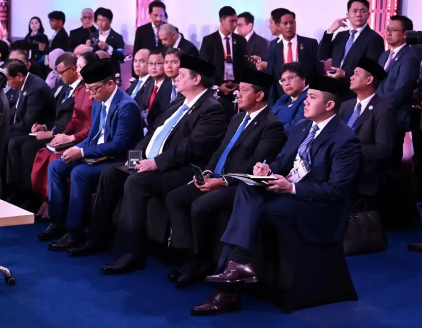 Dampingi presiden