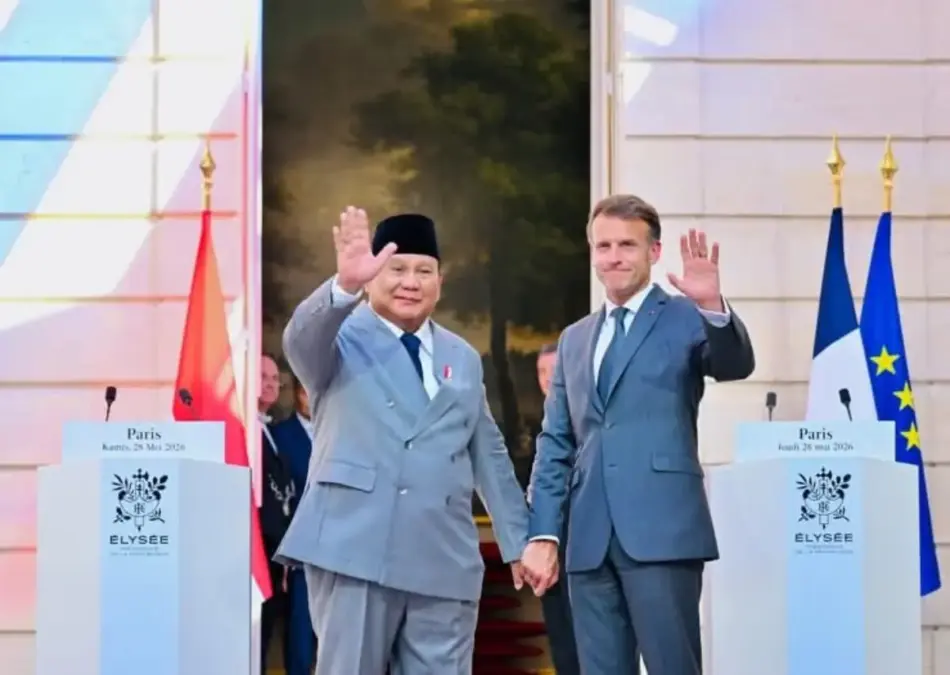 Disambut Macron di Istana Élysée, Prabowo Perkuat Aliansi Strategis RI–Prancis di Tengah Ketidakpastian Global Akrab