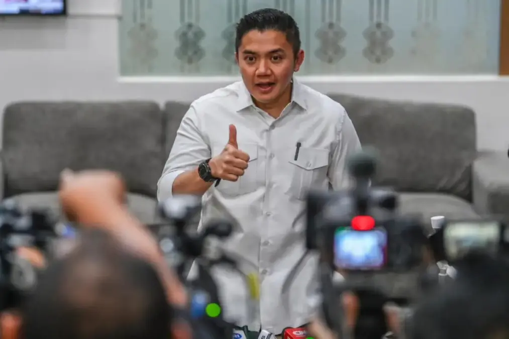 Respons Seskab Teddy ke Dino Patti Djalal Picu Polemik soal Kunjungan Luar Negeri Prabowo Sorotan