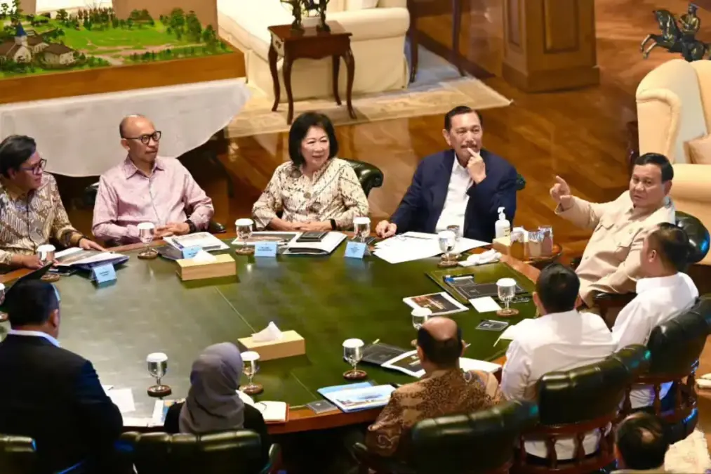 Prabowo Panggil Luhut ke Hambalang, Bahas Ekonomi dan Percepatan GovTech Diskusi