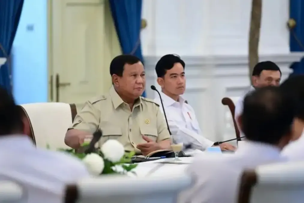 Instruksi Tegas Prabowo: Koperasi Merah Putih Jadi Pusat Distribusi Bantuan Nasional Bahas koperasi