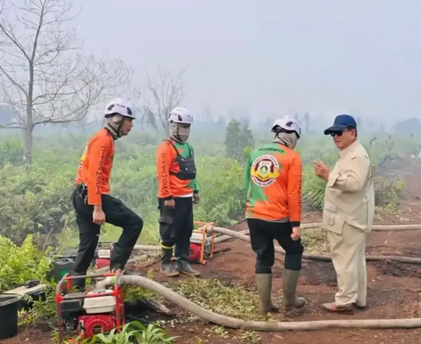 Prabowo Tiba di Kalimantan, Langsung Cek Titik Karhutla dan Beri Arahan Turun langsung