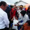 Serahkan bantuan